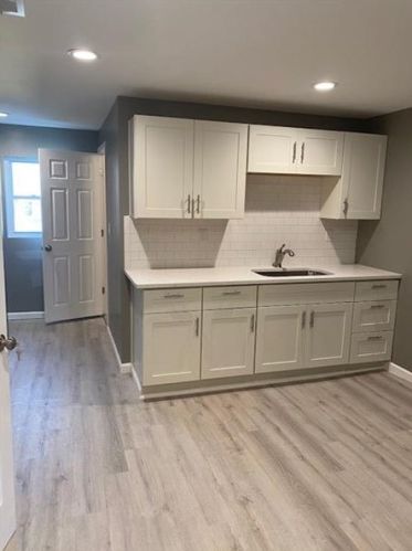 918 Main St, Pittsburgh PA  15215-2352 exterior