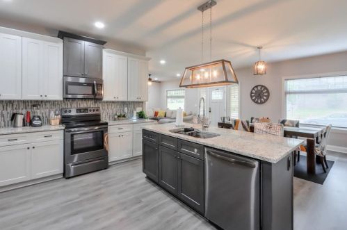 390 Holderness St, Atlanta GA 30310-1706 exterior