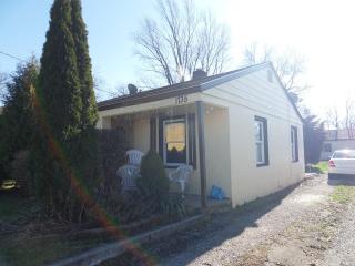 1735 Indian Ave, Aurora IL  60505-3139 exterior