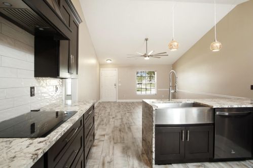 1725 Gemini Ln, Fort Pierce FL 34984-3617 exterior