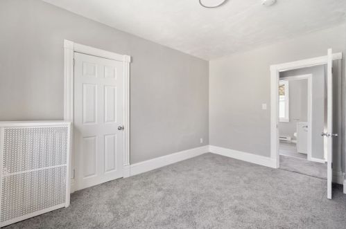 124 Wait St, Springfield MA  01104-1942 exterior