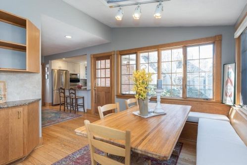 30 Pleasantview Ave, Springfield MA 01106-1019 exterior