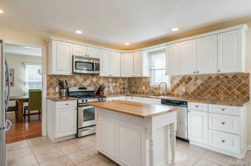 115 Olive St, Huntington Station NY 11746-1028 exterior