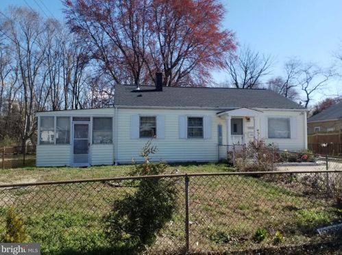 3212 Campbell Dr, Alexandria VA  22303-1106 exterior