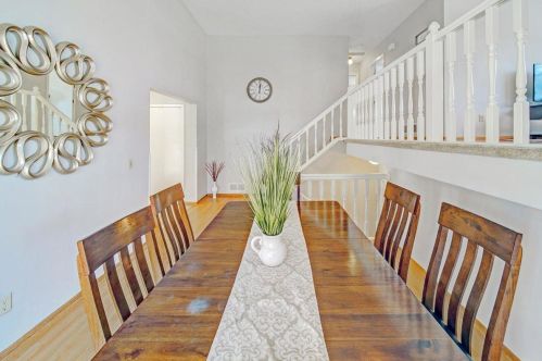 5652 Deer Trl Pt, Saint Paul MN 55118-2750 exterior