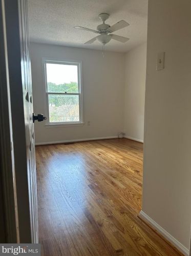 10904 Pebble Run Dr, Silver Spring MD 20902-3685 exterior