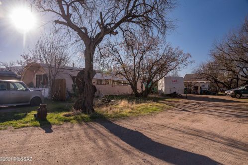 10880 Tanque Verde Rd, Tucson AZ 85715-3846 exterior