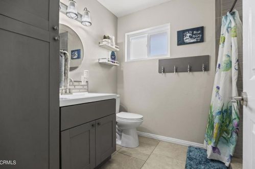 1950 Sutter Pl, Oxnard CA  93033-5633 exterior