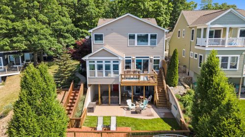 1216 Frst Dr, Kalamazoo MI 49002-6318 exterior