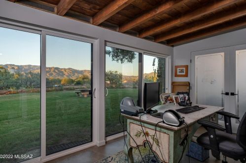 8305 Pima St, Tucson AZ  85715-5219 exterior