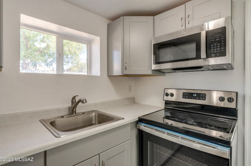 227 24 St, Tucson AZ 85713-1645 exterior