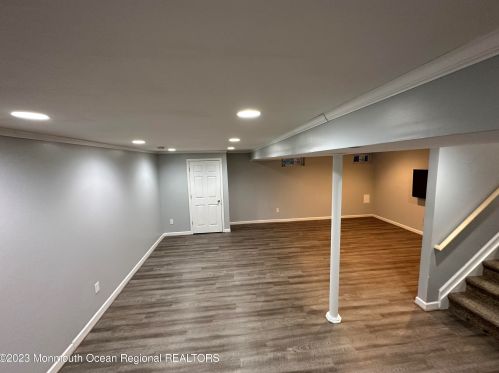 17 Ironwood Ct, Middletown NJ  07748-1909 exterior