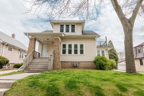 2430 60th St, Milwaukee WI  53219-2130 exterior