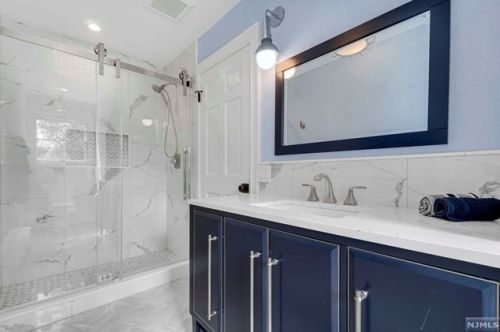 206 County Rd, Demarest NJ  07627-2202 exterior