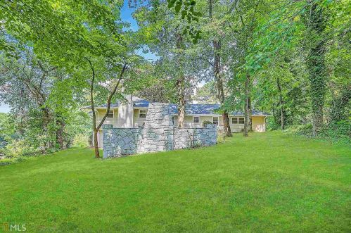 655 Lynn Cir, Atlanta GA  30311-2314 exterior