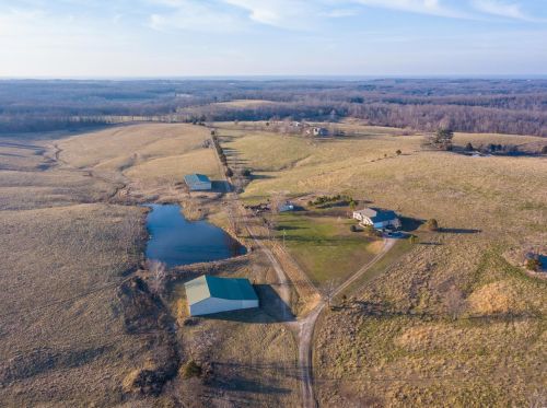 785 Sour Spring Trl, Spring Bluff MO 63080-3926 exterior