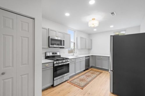 135 Bascom Ave, Pittsburgh PA  15214-1505 exterior