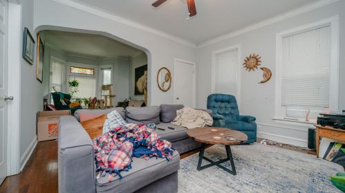 3133 Lyndale St, Chicago IL 60647-2823 exterior