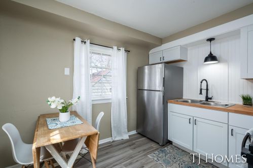 2141 Continental St, Meskegon MI  49444-1213 exterior