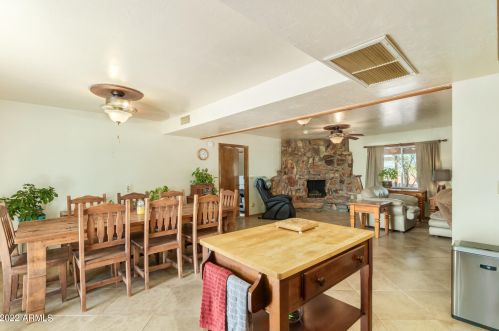 50608 33rd Ave, Phoenix AZ 85041-6330 exterior