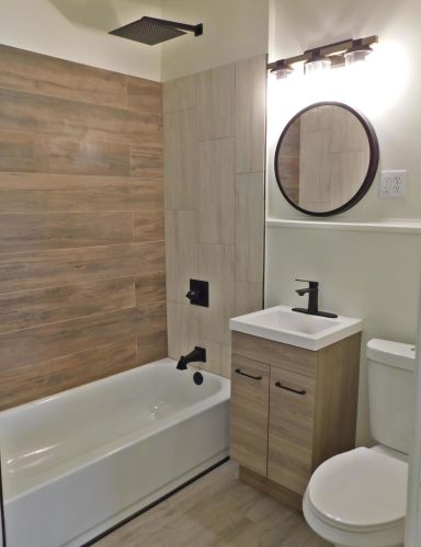 2575 Graham St, Milwaukee WI  53207-1609 exterior