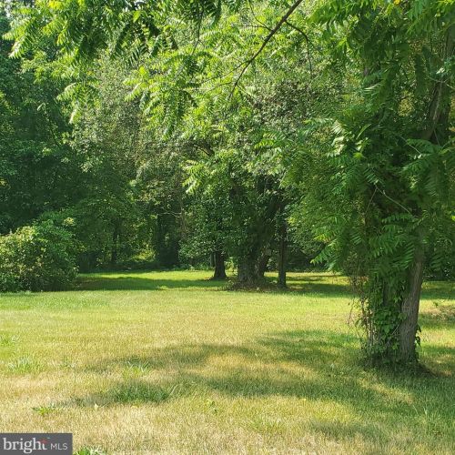 295 Fenwick Rd, Pilesgrove NJ exterior