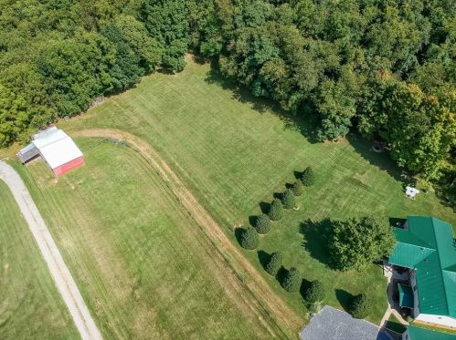 550 Potts Rd, Hookstown PA 15050-1335 exterior