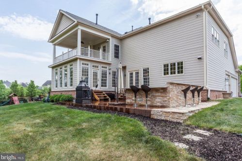 43266 Parkers Rdg Dr, Leesburg VA 20176-5132 exterior