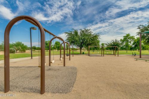 4564 Chisum Trl, Phoenix AZ  85050-8525 exterior