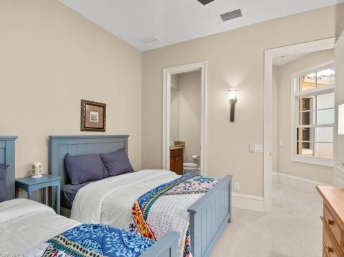 18091 Lagos Way, Naples FL 34110-2765 exterior