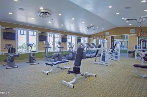 1405 Windshore Way, Oxnard CA 93035-1405 exterior