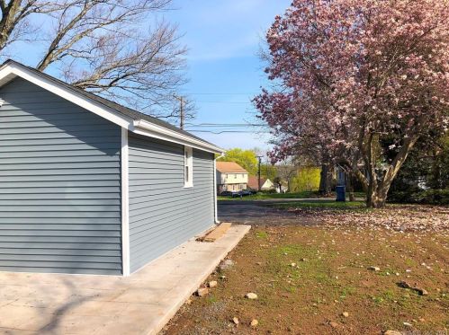 109 Hillcrest Ave, New Britain CT  06053-2540 exterior