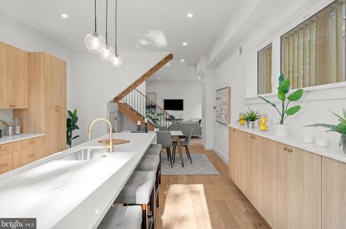 4315 Boone St, Philadelphia PA 19128-5003 exterior