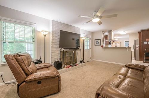 4882 Cambridge Dr, Atlanta GA 30338-5049 exterior