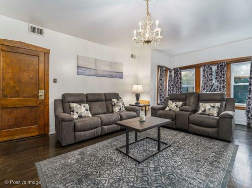 5011 Lawndale Ave, Chicago IL 60803-4219 exterior