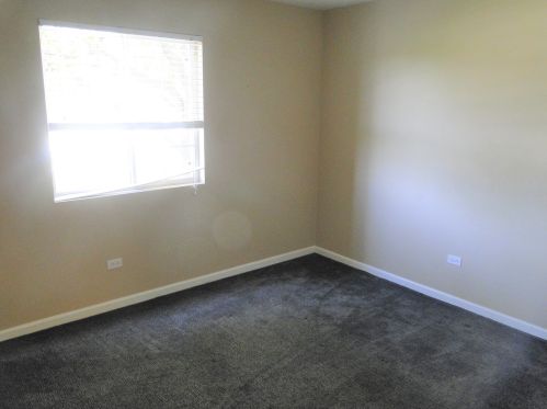 1411 Berta Dr, Joliet IL 60403-0920 exterior