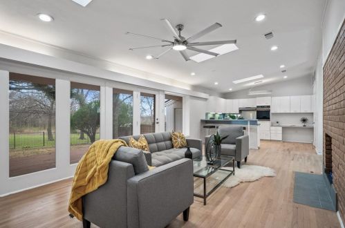 179 Classen Dr, Dallas TX 75218-1004 exterior