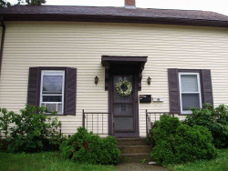 221 Chapel St, Newton, MA 02458-1309