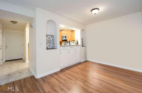 5430 Chemin De Vie, Atlanta GA 30342-2577 exterior