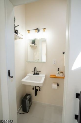 103 Dundee Ave, Paterson NJ  07503-1115 exterior