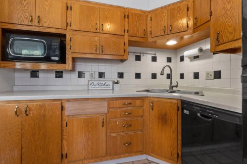 7445 53rd St, Milwaukee WI  53223-4805 exterior