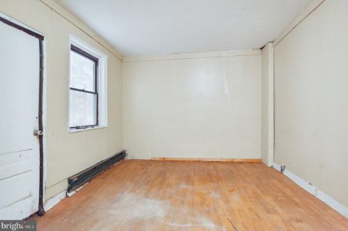 814 9 St, Philadelphia PA 19148-3701 exterior