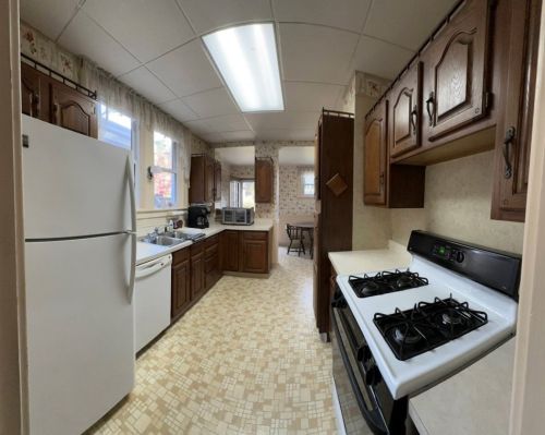 209 Olympia St, Pittsburgh PA 15211-1303 exterior