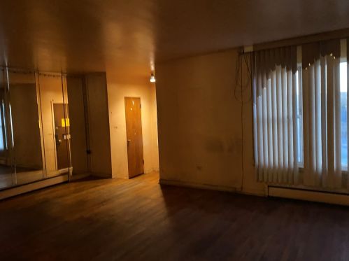 8005 State St, Chicago, IL 60619-3513