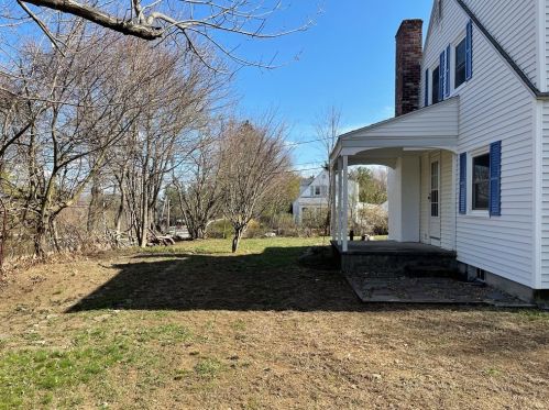 2 Colony Ln, Worcester MA  01612-1426 exterior