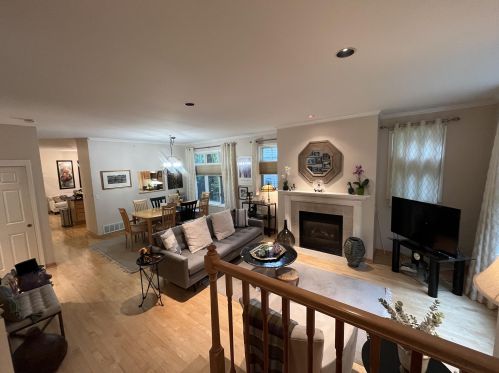 3519 Prospect Ave, Milwaukee, WI 53211-2623