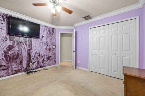 1802 Hickock Ter, Fort Pierce FL 34953-1111 exterior