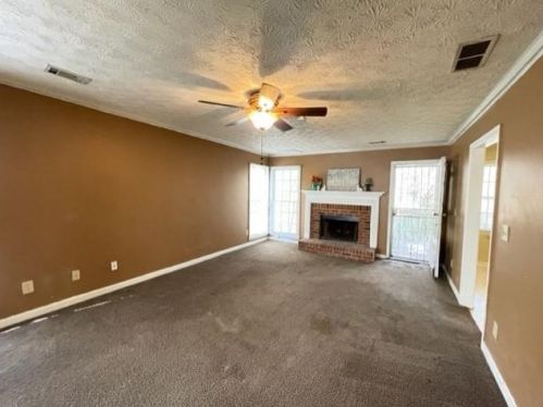 325 Enon Ct, Atlanta GA 30331-8412 exterior