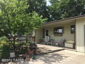 7604 Mccullough Rd, Yakima, WA 98903-9440