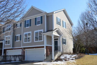 2332 Hudson Cir, Aurora, IL 60502-7339